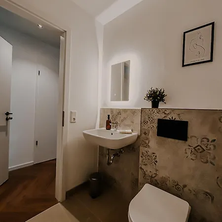 Apartment Exclusive Penthouse 5 With Balcony & Parking *