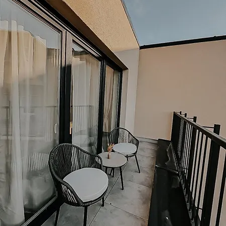 Exclusive Penthouse 5 With Balcony & Parking Apartment
